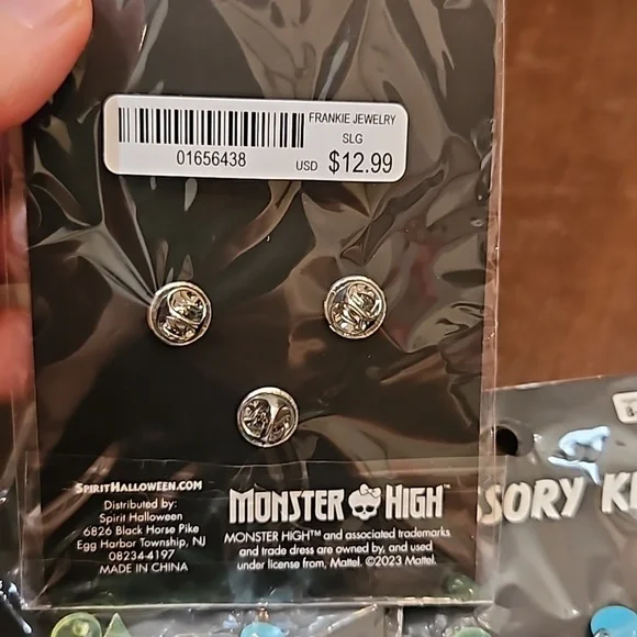 Monster High Accessory Kit - Picture 2 of 2